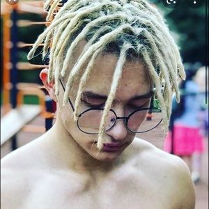 Meet your Posher, Aaron